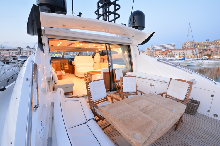 SUNSEEKER PREDATOR PRIVATE CHARTER - Albufeira Luxury Cruise